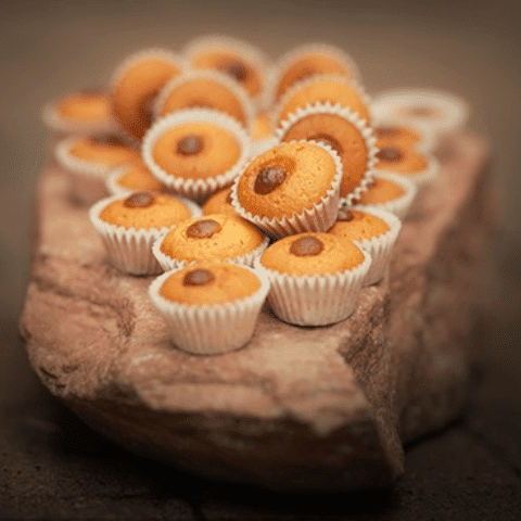 Kleine cupcake vormpjes met cupcake/muffinmix